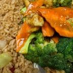 Best Chicken and Broccoli Lunch Combo in West Newton, MA